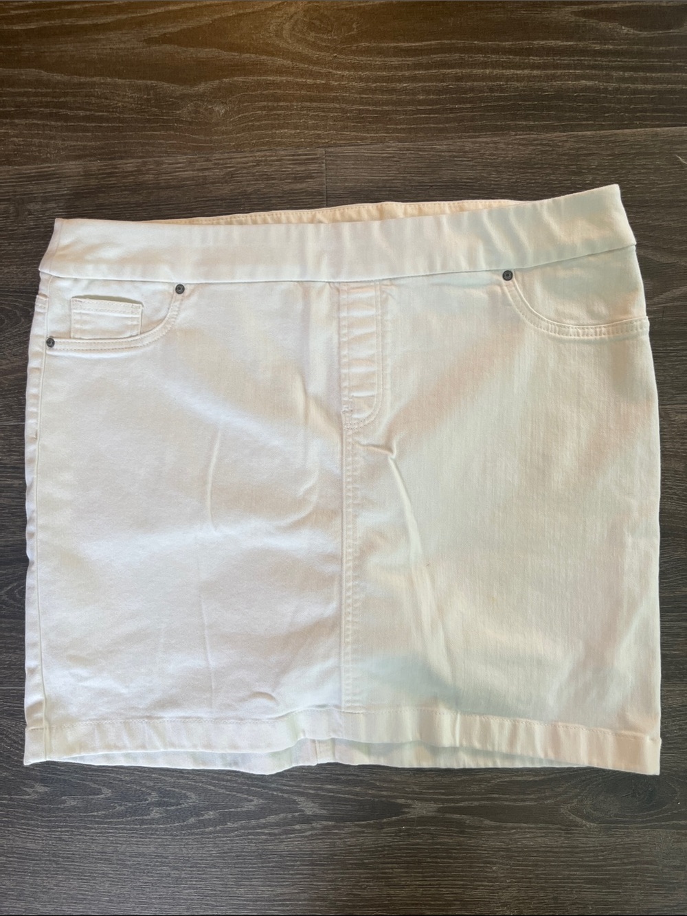 Women’s Chico’s White Denim Skort